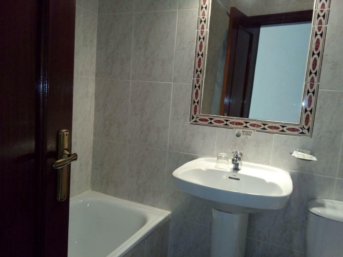 Hostal Avila Ocaña Eksteriør billede